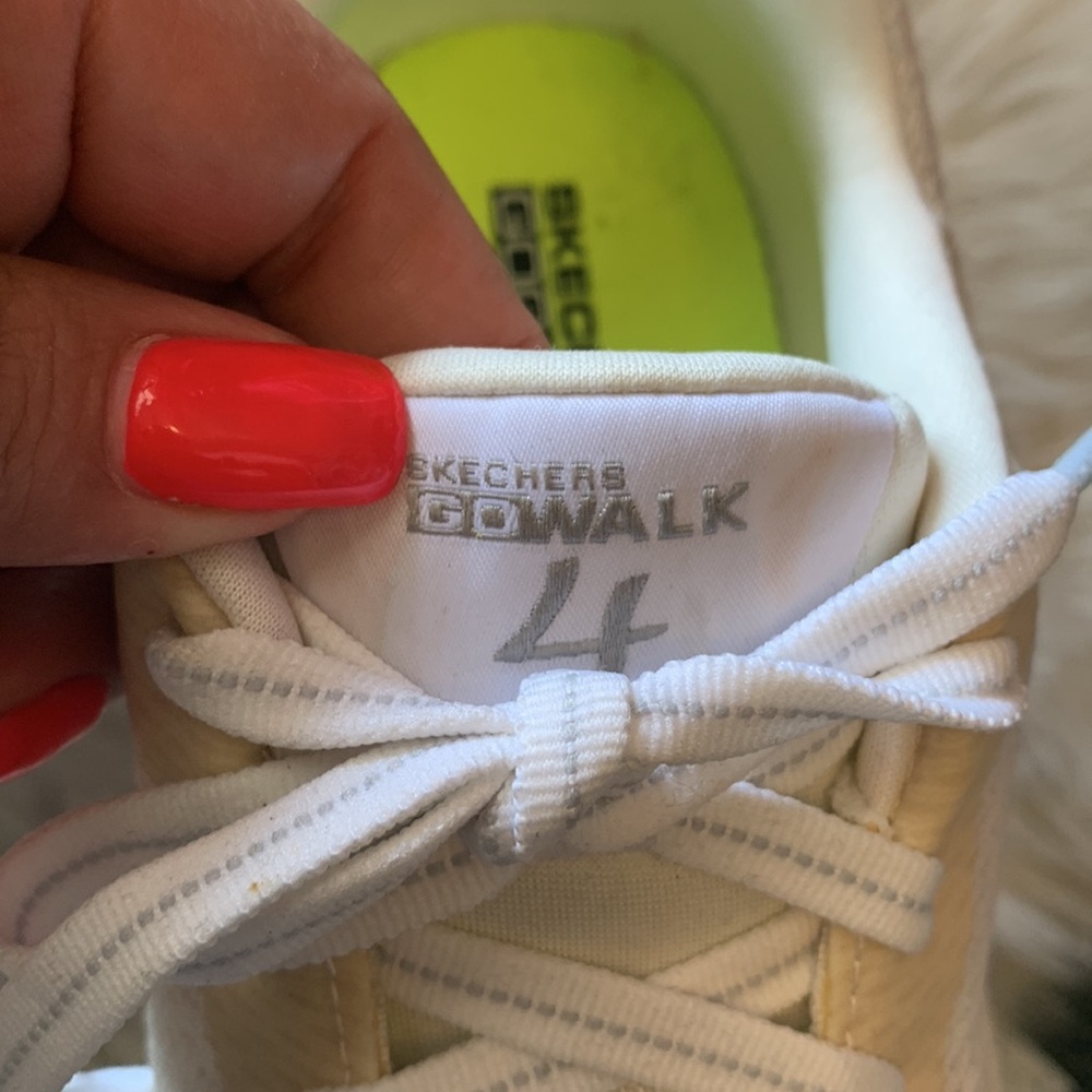 Skechers GOWALK 4 - FASCINATE - size 10.5 - Picture 3 of 9